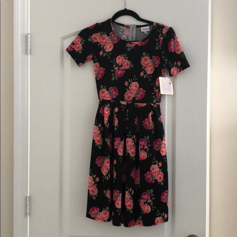New Lularoe Amelia